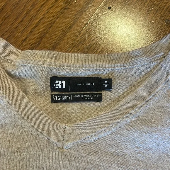 Simons sweater - Picture 2 of 2